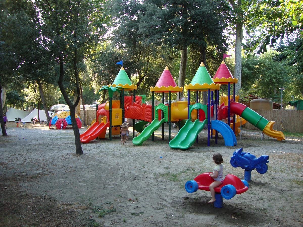 Camping Viareggio Hotel Exterior photo