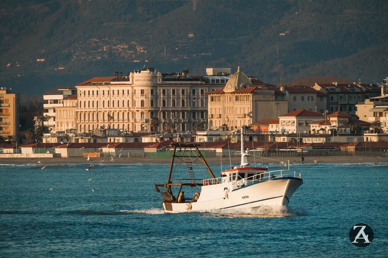 Camping Viareggio Hotel Exterior photo